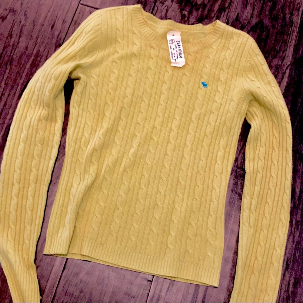 100% Cashmere Ezra Fitch Chartreuse Sweater